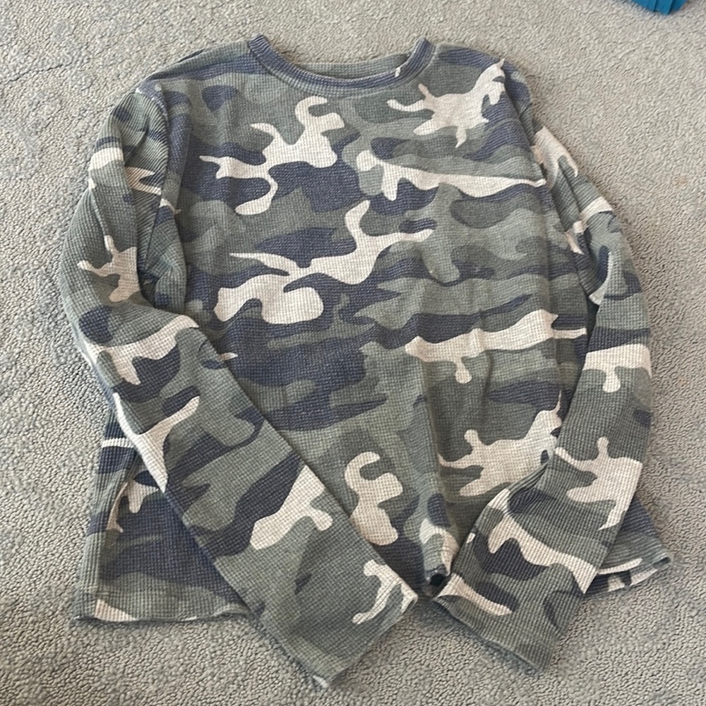 Long sleeve shirt